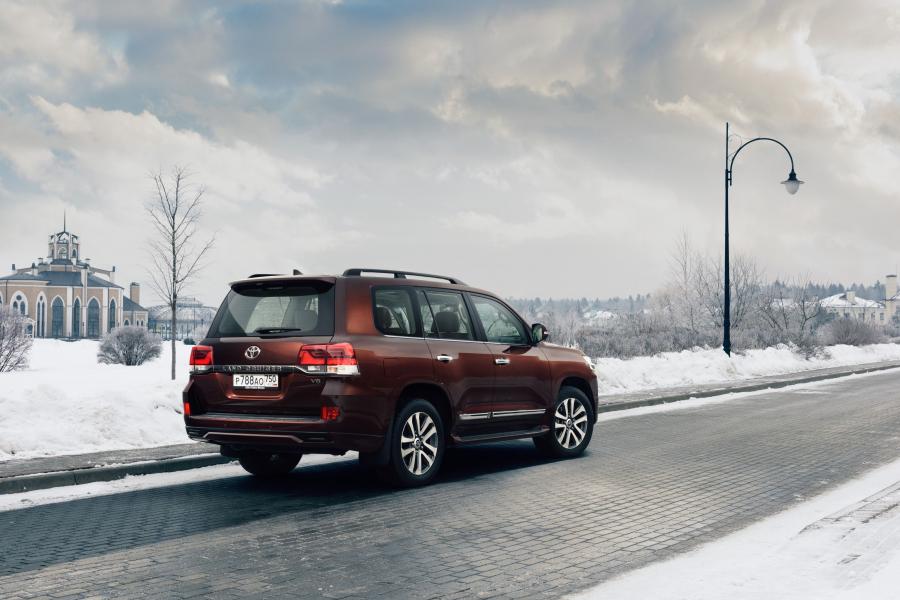  Toyota Land Cruiser 200 Executive 2016 года  (CIS) (фото 13 из 15)